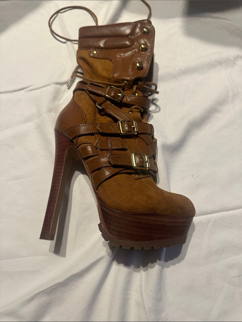 bebe Tan Brown Platform Lace-Up High-Heel Ankle Boots - Picture 3 of 6